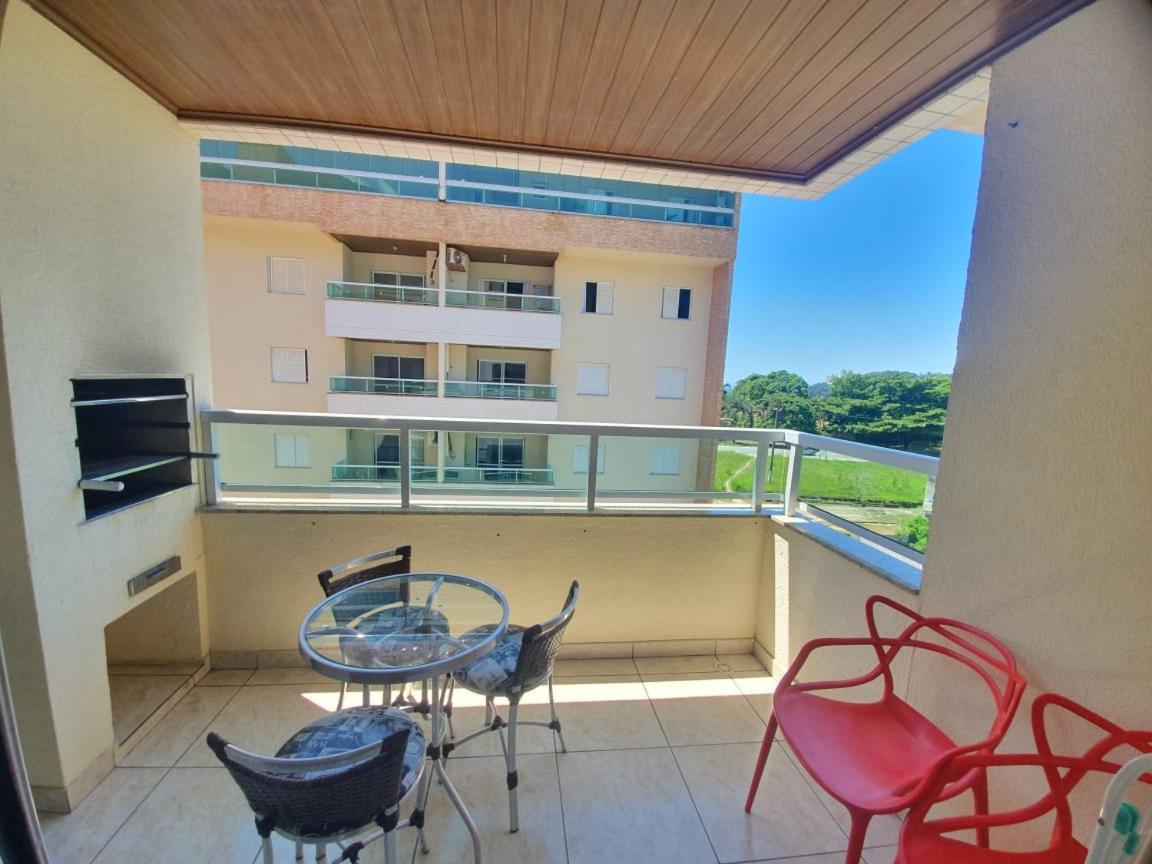 Apartamento Praia Das Toninhas, 3 Min Do Mar Ubatuba Luaran gambar
